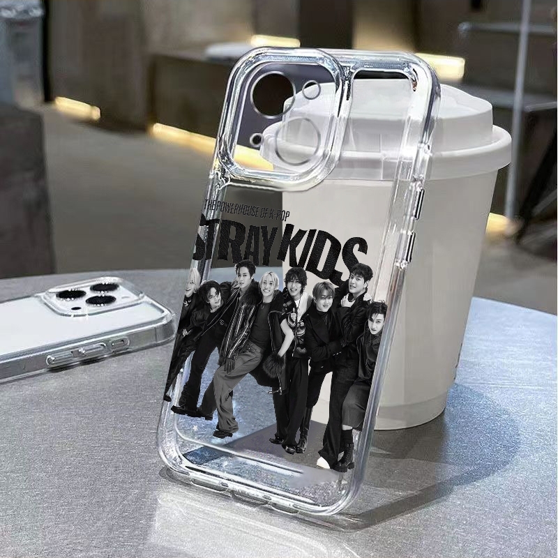 StrayKids TPU製スマホケース iPhone 17 - Perfume Pure Xs のレビューと価格