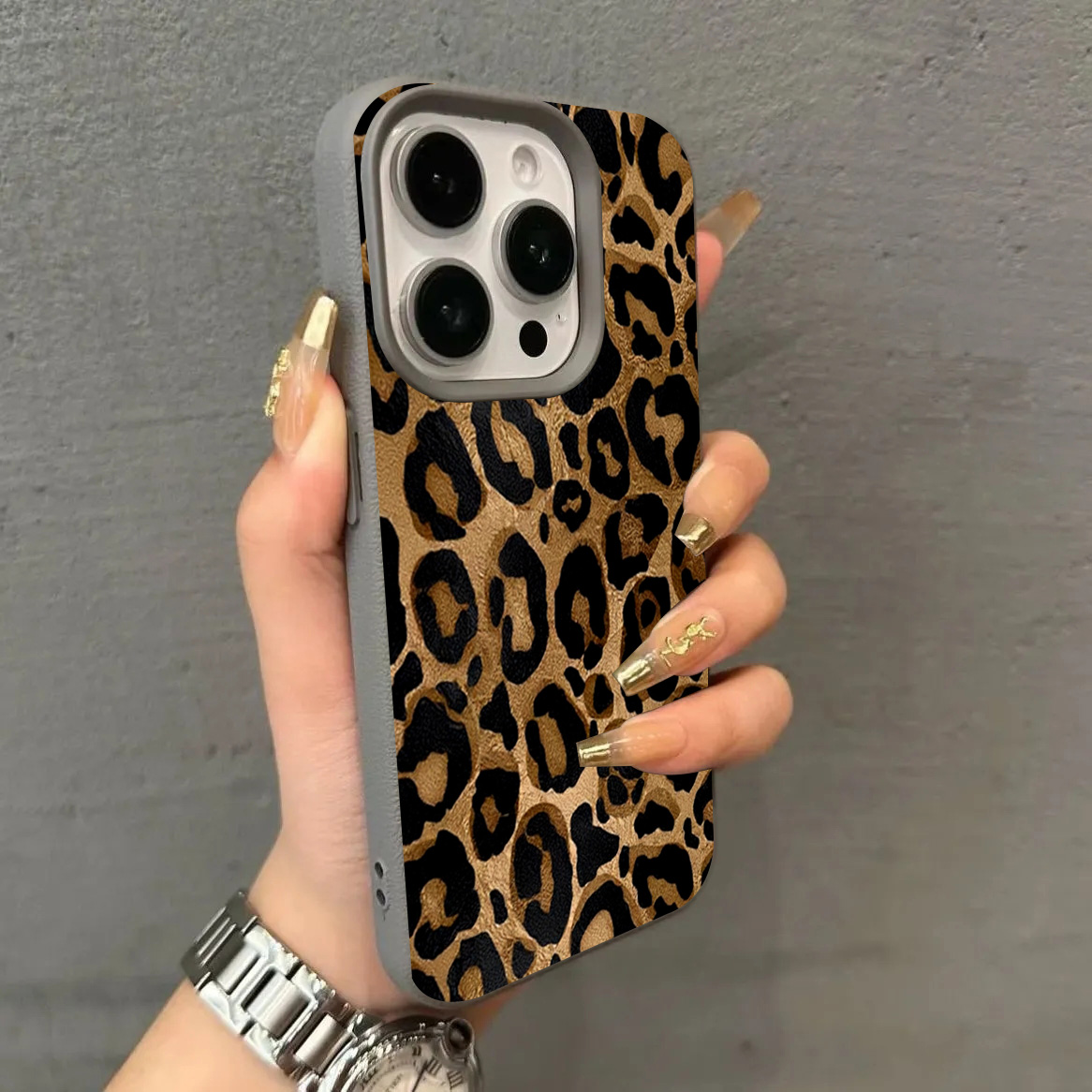 INSブラウンレオパードプリントフォンケース iPhone  - Perfume Pure Xs のレビューと価格